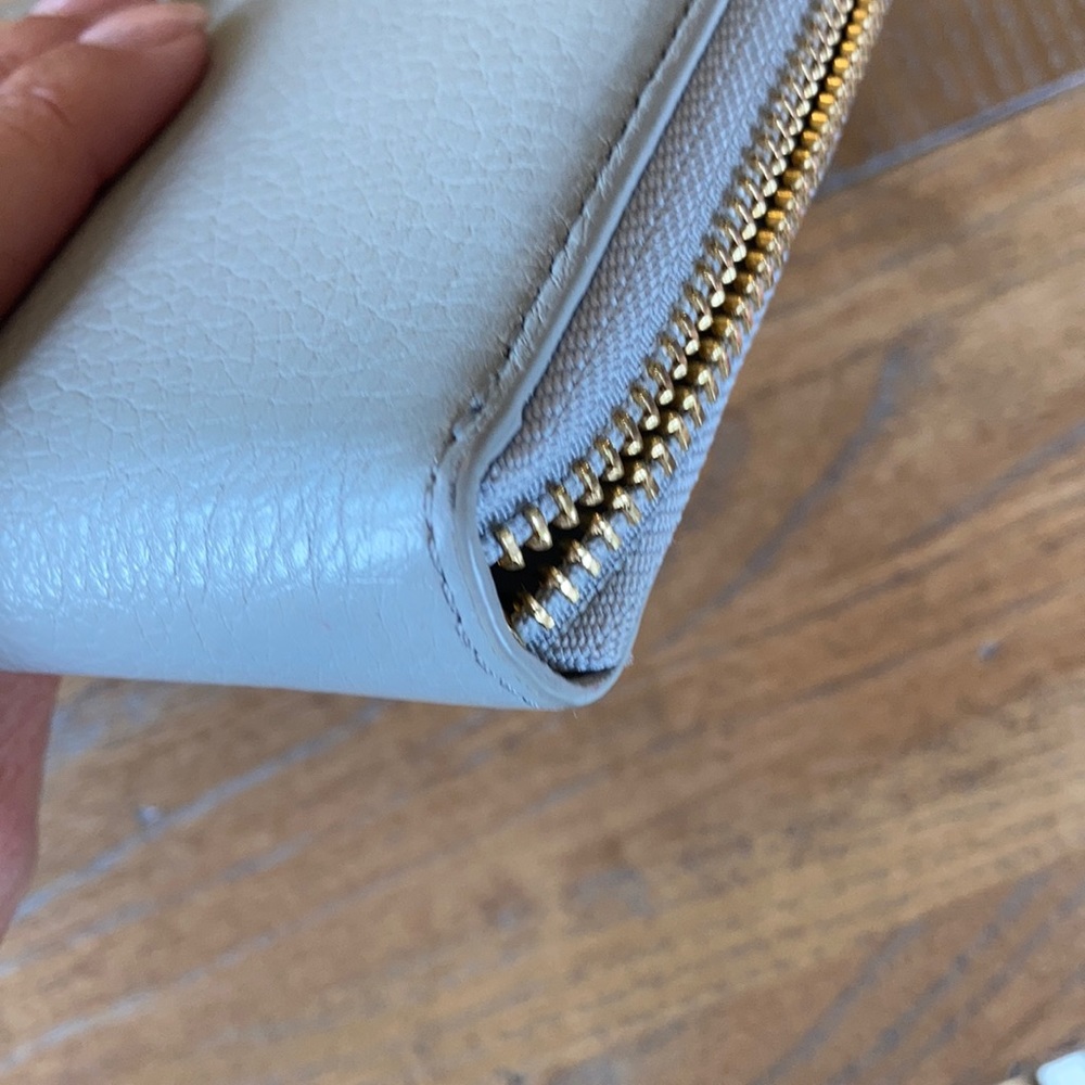 Kate Spade Leather Wallet - Picture 10 of 14
